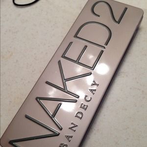 Urban decay naked 2 palette