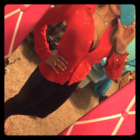 Hot red long sleeve shirt open back with gold