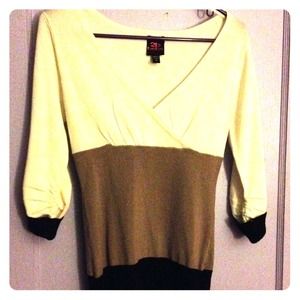 ❌sold❌Bebe Sweater Size XS