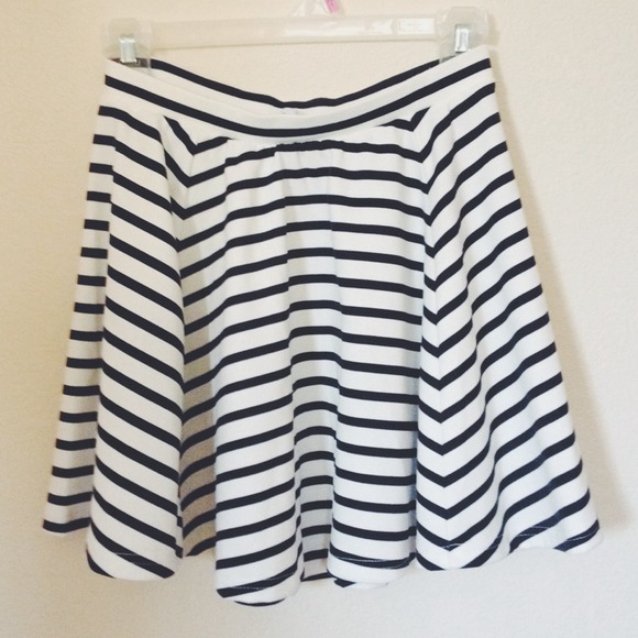 A-line Skater Striped Skirt