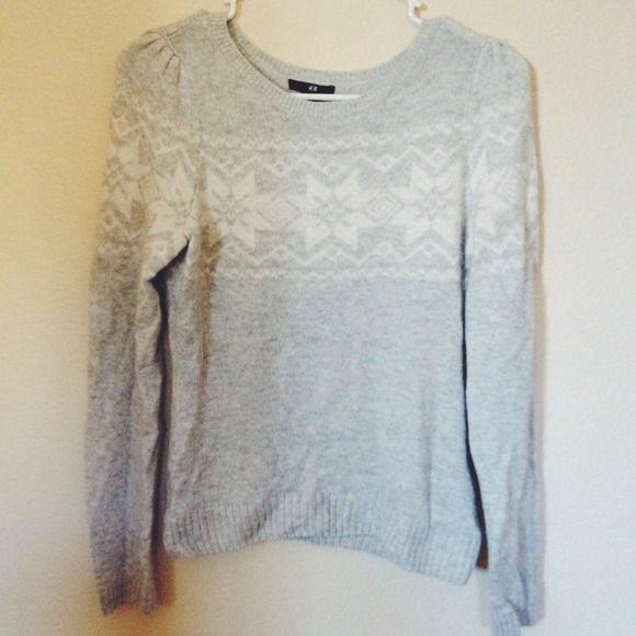 H&M Holiday Sweater