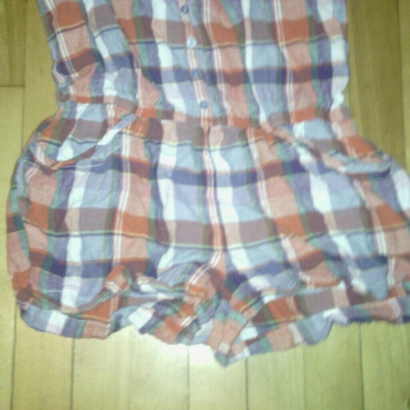 Romper - Picture 3 of 4