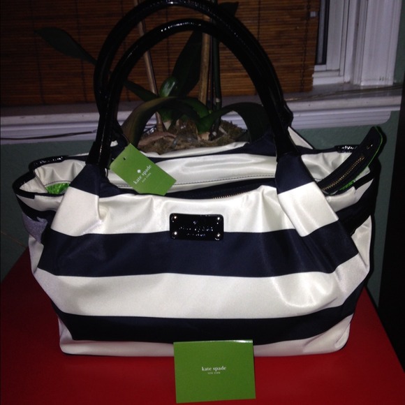 🚨SOLD🚨Kate Spade Medium  beautiful bag - Picture 3 of 4