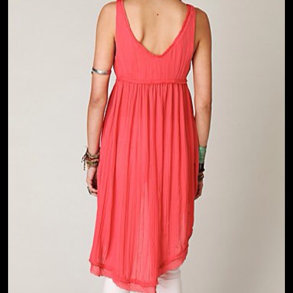 Free People Sleeveless Hi Low Tunic in Guava - Picture 2 of 4