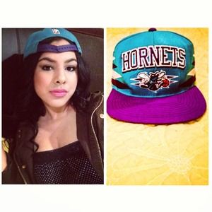 Hornets hat. B-ball 🏀👑