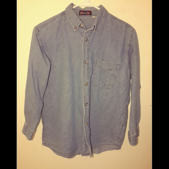 **SOLD** Chambray Button up shirt - Picture 2 of 2