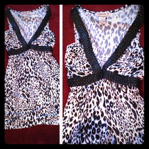 💋Black and white Leopard pattern top