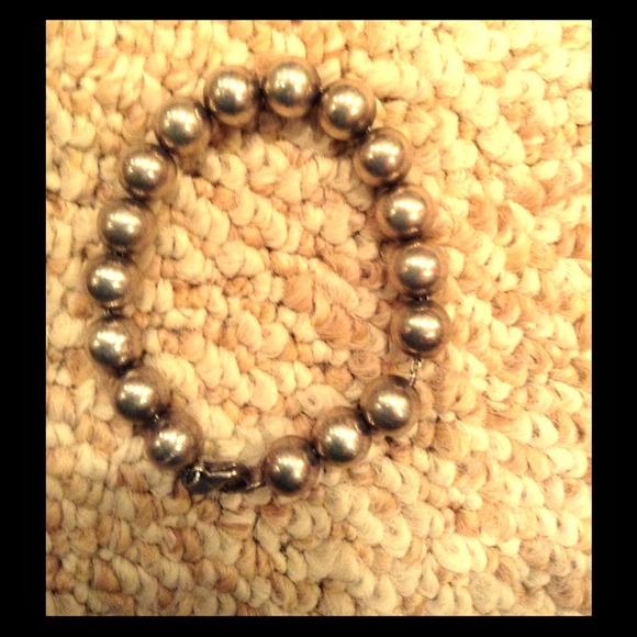 Reduced! Tiffany 7.5" silver bead bracelet