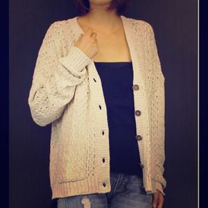 ☆Brandy Melville Elaina cardigan☆