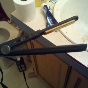 Conair hair straightener