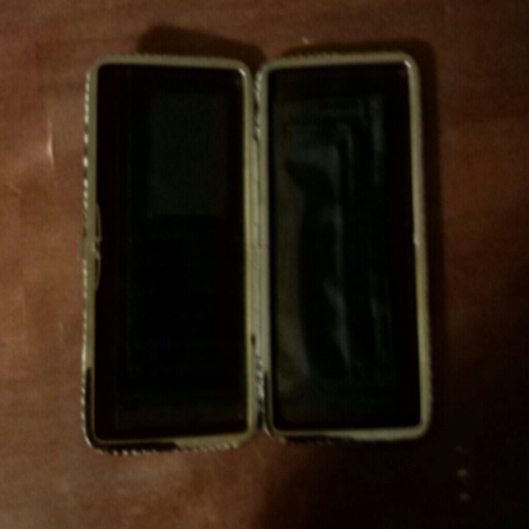 Wallet - Picture 2 of 2