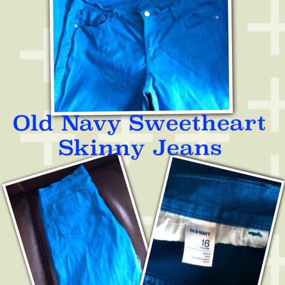 **SOLD**  Sweetheart Skinny Jeans