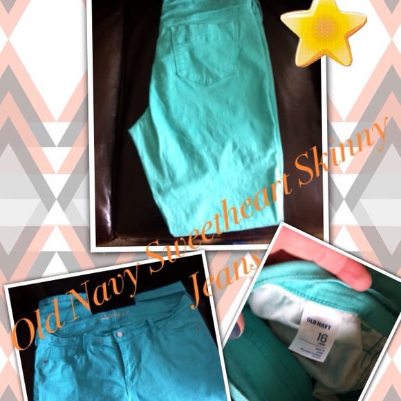 **SOLD** Aqua Sweetheart Skinny Jeans