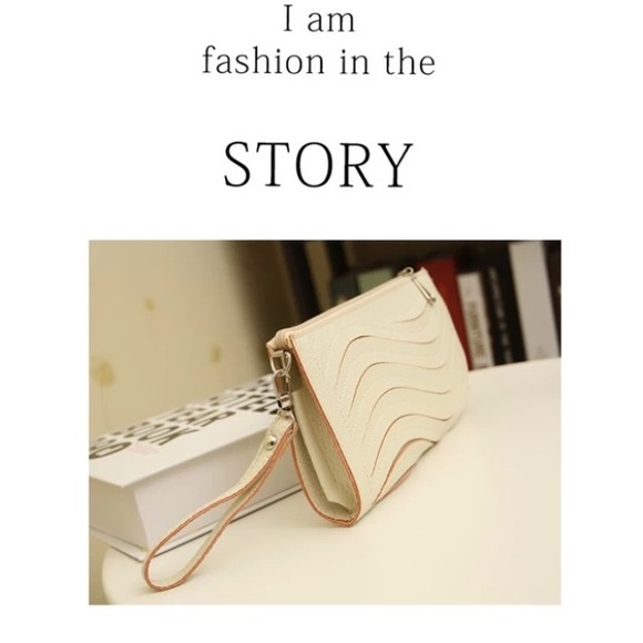 💢Sent out with Vince Camuto Heels As Free Gift💢 - Picture 2 of 4