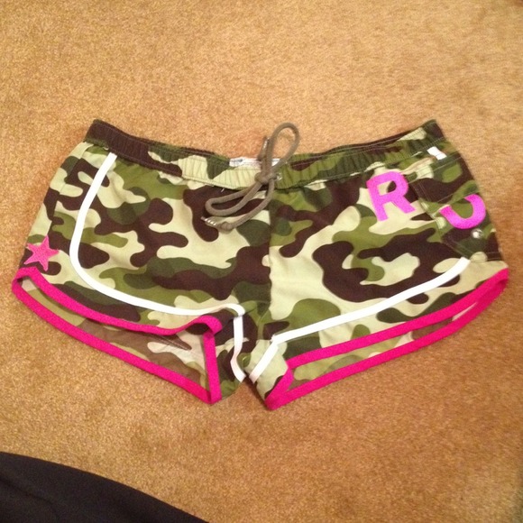 Swim/surf shorts