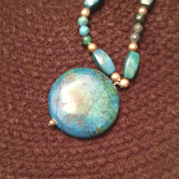 Unique necklace - Picture 2 of 2