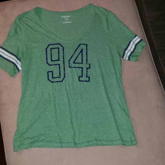 ***SOLD in bundle*** XL Old Navy jersey tee