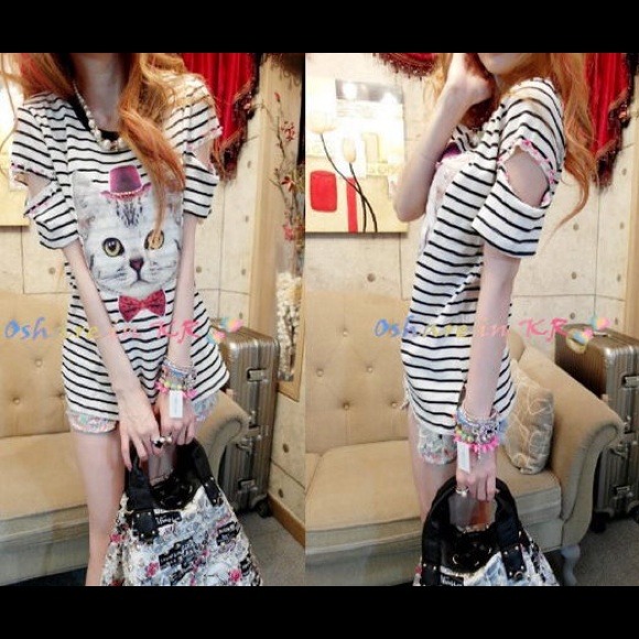 🔴SOLD🔴Shredded Sleeves Stripes Top