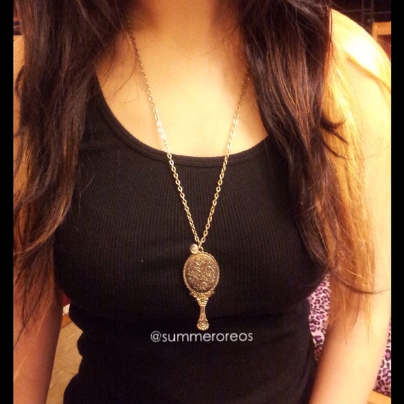 NWOT Antique Inspired Mirror Chain Necklace
