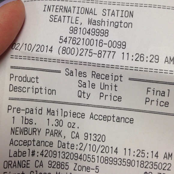 ❌SOLD❌. Brandy Melville Hoodie - Picture 4 of 4