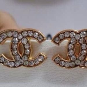 Chanel earring