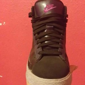 Like new Nike blazers