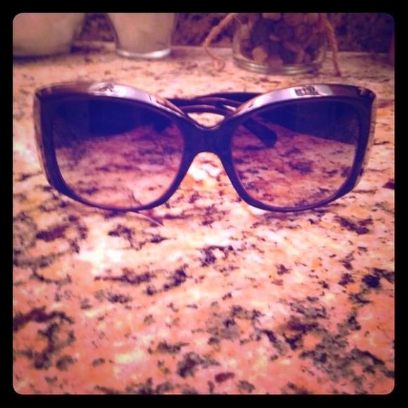 💯Authentic CHANEL sunglass!