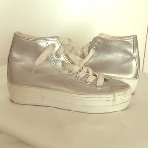 Retro silver platforms