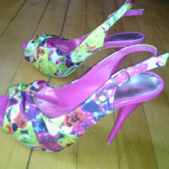 Pink heels - Picture 4 of 4