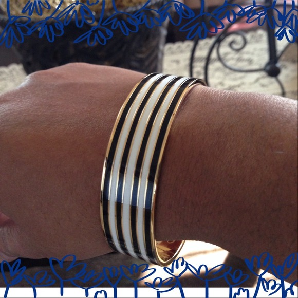 🎀2X HP🎀New Kate Spade Bangle - Picture 3 of 3