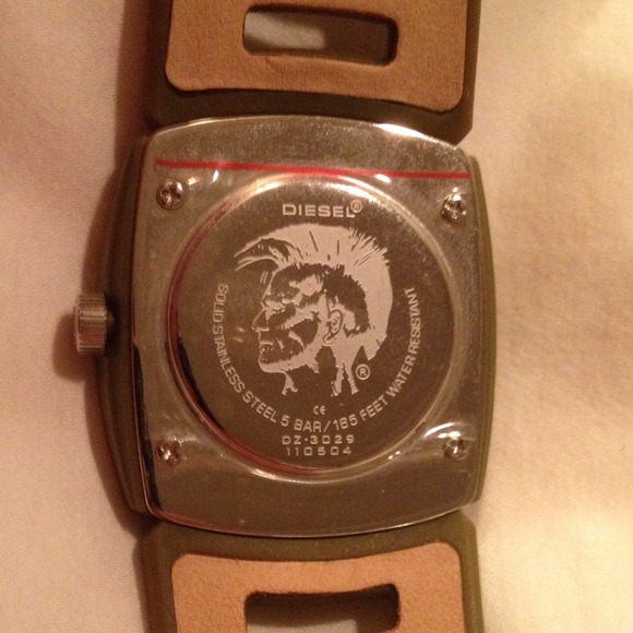 Watch - Picture 4 of 4