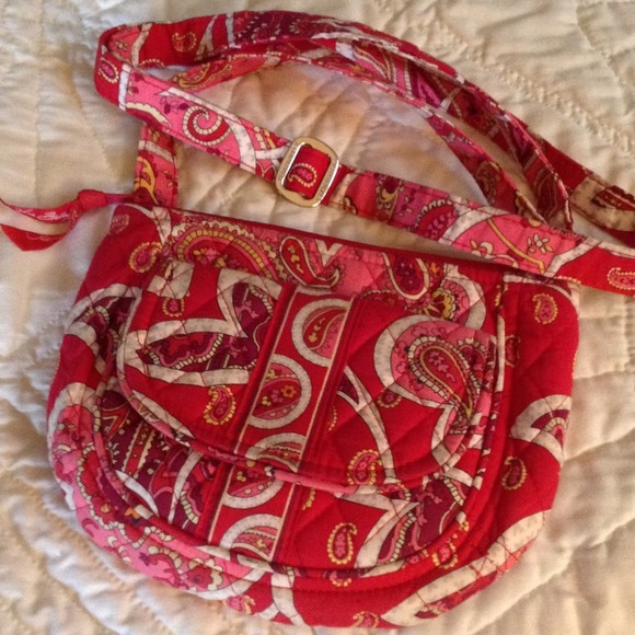 Vera Bradley Hipster Crossbody. 9x7. ON HOLD