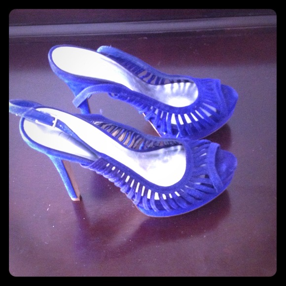 Sexy Jessica Simpson heels