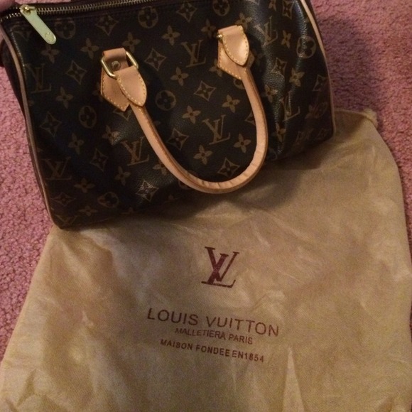 Beautiful Louis Vutton inspired handbag