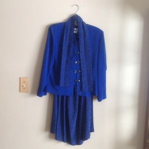 Women's skirt suit