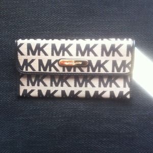 Michael Kors wallet