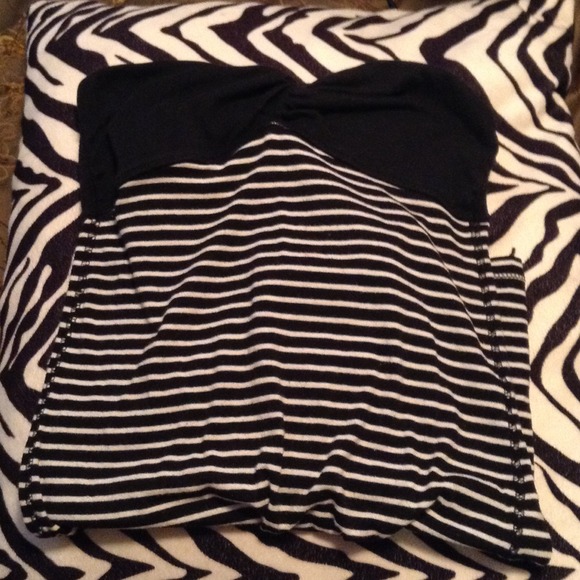 Very cute summer dress good condition best offer