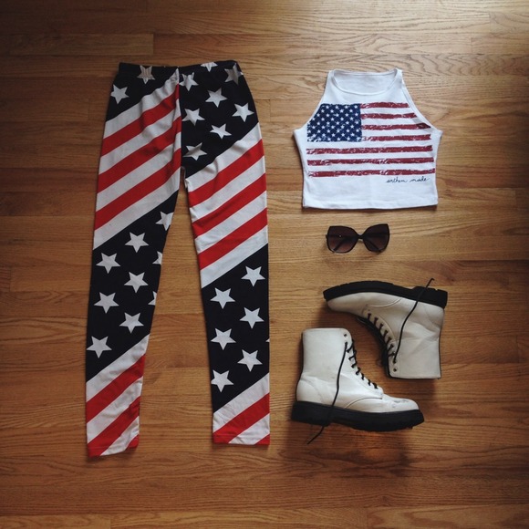 REDUCED ❗️ American Flag Leggings