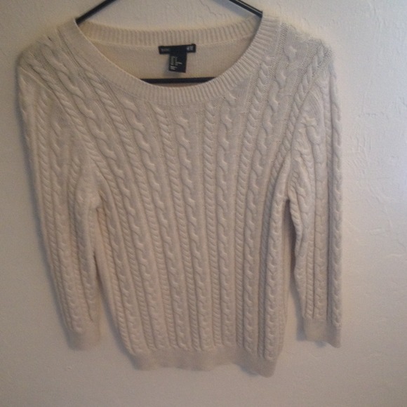 Basic cable knit sweaters. - Picture 3 of 3