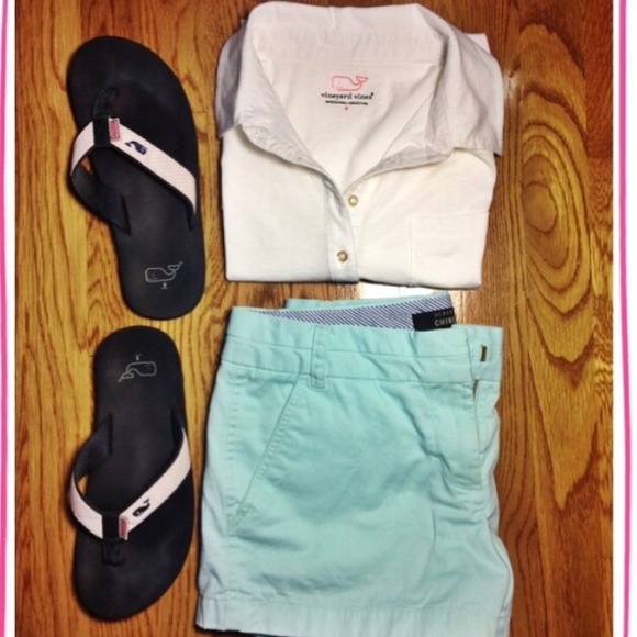 NWOT White Vineyard Vines Polo - Picture 4 of 4