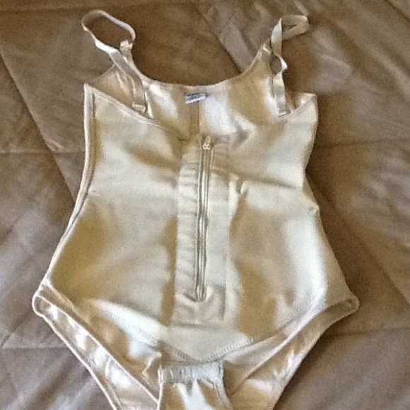 Nude body suit