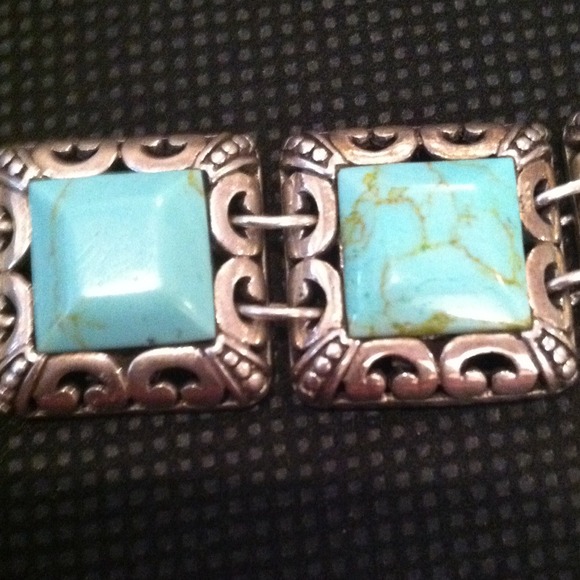 TRADED. Sterling silver & Torquise bracelet - Picture 2 of 4