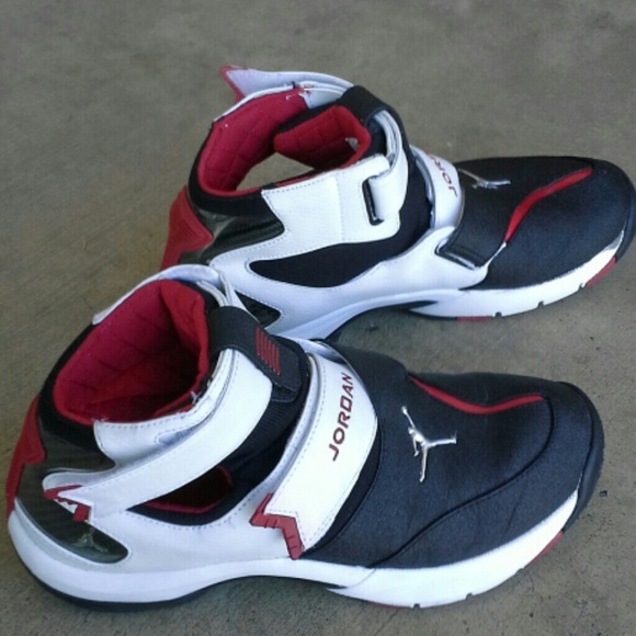 SOLD -- Jordan Retros US 10.5 - SOLD!! - Picture 2 of 3