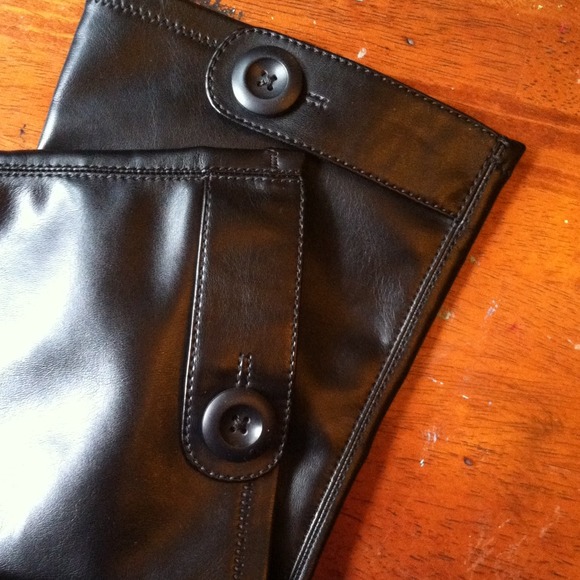 Drop dead gorgeous high black boots! - Picture 3 of 4