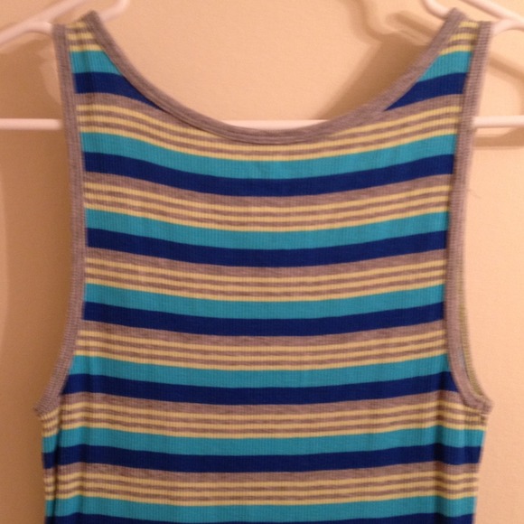 Top - Picture 3 of 4