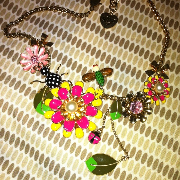 Betsey Johnson-- Floral necklace
