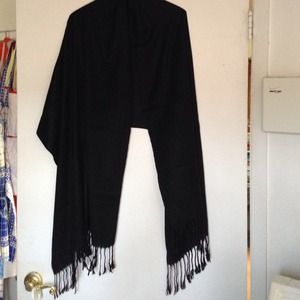 Black pashmina.