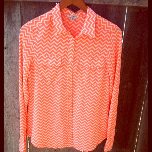 Chevron top