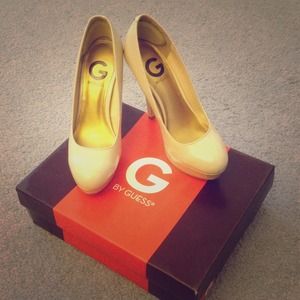 G by guess nude pumps
