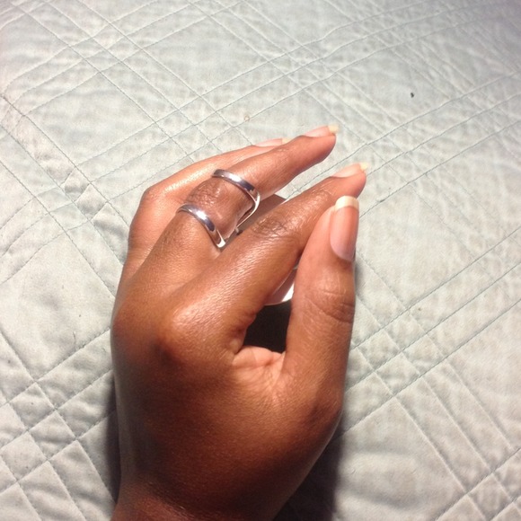 Knuckle ring - Picture 3 of 3